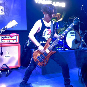 卢梦龙资料,卢梦龙最新歌曲,卢梦龙MV视频,卢梦龙音乐专辑,卢梦龙好听的歌