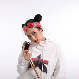 李雨霏资料,李雨霏最新歌曲,李雨霏MV视频,李雨霏音乐专辑,李雨霏好听的歌