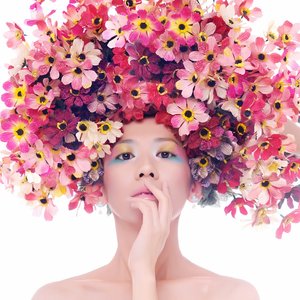 王芳资料,王芳最新歌曲,王芳MV视频,王芳音乐专辑,王芳好听的歌