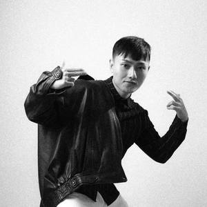 袁华资料,袁华最新歌曲,袁华MV视频,袁华音乐专辑,袁华好听的歌