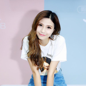 杨冰倩资料,杨冰倩最新歌曲,杨冰倩MV视频,杨冰倩音乐专辑,杨冰倩好听的歌