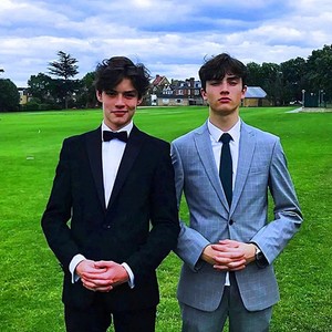 吉克永古资料,吉克永古最新歌曲,吉克永古MV视频,吉克永古音乐专辑,吉克永古好听的歌