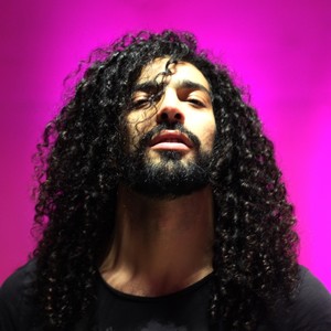 Ramy Essam资料,Ramy Essam最新歌曲,Ramy EssamMV视频,Ramy Essam音乐专辑,Ramy Essam好听的歌