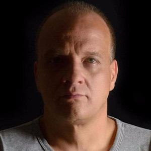 Three Drives资料,Three Drives最新歌曲,Three DrivesMV视频,Three Drives音乐专辑,Three Drives好听的歌