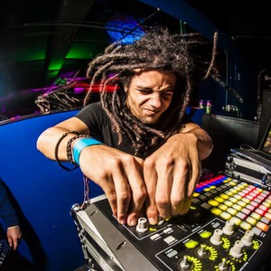 Fractal资料,Fractal最新歌曲,FractalMV视频,Fractal音乐专辑,Fractal好听的歌