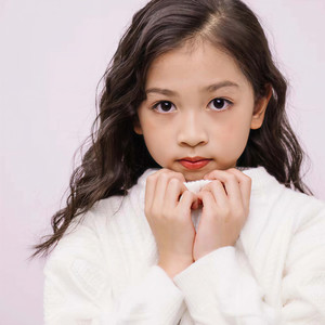 何姗潼资料,何姗潼最新歌曲,何姗潼MV视频,何姗潼音乐专辑,何姗潼好听的歌