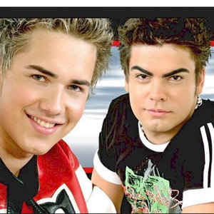 Alisson & Ryan资料,Alisson & Ryan最新歌曲,Alisson & RyanMV视频,Alisson & Ryan音乐专辑,Alisson & Ryan好听的歌