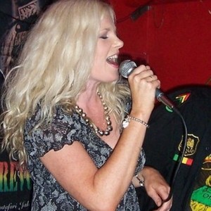 Adele Harley资料,Adele Harley最新歌曲,Adele HarleyMV视频,Adele Harley音乐专辑,Adele Harley好听的歌