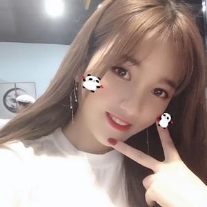 z白露资料,z白露最新歌曲,z白露MV视频,z白露音乐专辑,z白露好听的歌