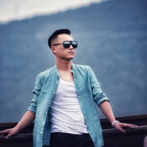 默仁资料,默仁最新歌曲,默仁MV视频,默仁音乐专辑,默仁好听的歌