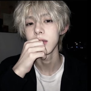 尹辞资料,尹辞最新歌曲,尹辞MV视频,尹辞音乐专辑,尹辞好听的歌