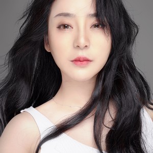 万微资料,万微最新歌曲,万微MV视频,万微音乐专辑,万微好听的歌