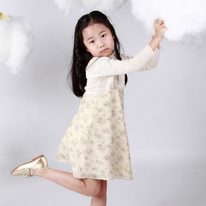 罗佩雅资料,罗佩雅最新歌曲,罗佩雅MV视频,罗佩雅音乐专辑,罗佩雅好听的歌