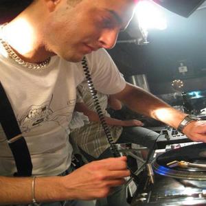 Simone Burrini资料,Simone Burrini最新歌曲,Simone BurriniMV视频,Simone Burrini音乐专辑,Simone Burrini好听的歌