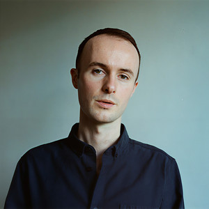 Edmund Finnis资料,Edmund Finnis最新歌曲,Edmund FinnisMV视频,Edmund Finnis音乐专辑,Edmund Finnis好听的歌