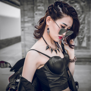 没有你的日子我真的好孤单 (慕雪儿专属)