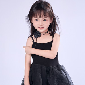 李朝闻资料,李朝闻最新歌曲,李朝闻MV视频,李朝闻音乐专辑,李朝闻好听的歌