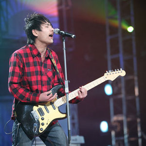 黄龙资料,黄龙最新歌曲,黄龙MV视频,黄龙音乐专辑,黄龙好听的歌