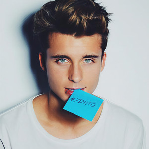 Christian Collins资料,Christian Collins最新歌曲,Christian CollinsMV视频,Christian Collins音乐专辑,Christian Collins好听的歌