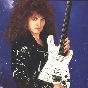 Vinnie Moore