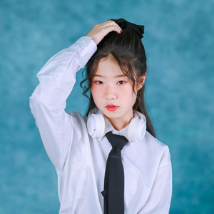 张梓瑜资料,张梓瑜最新歌曲,张梓瑜MV视频,张梓瑜音乐专辑,张梓瑜好听的歌