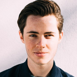 Steve Void资料,Steve Void最新歌曲,Steve VoidMV视频,Steve Void音乐专辑,Steve Void好听的歌