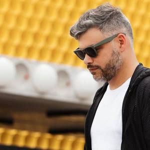 Leo Janeiro资料,Leo Janeiro最新歌曲,Leo JaneiroMV视频,Leo Janeiro音乐专辑,Leo Janeiro好听的歌