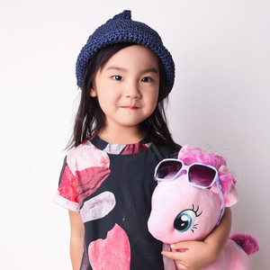 张荔斐资料,张荔斐最新歌曲,张荔斐MV视频,张荔斐音乐专辑,张荔斐好听的歌