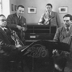 Galimir String Quartet资料,Galimir String Quartet最新歌曲,Galimir String QuartetMV视频,Galimir String Quartet音乐专辑,Galimir String Quartet好听的歌