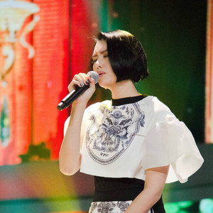 黄莉资料,黄莉最新歌曲,黄莉MV视频,黄莉音乐专辑,黄莉好听的歌