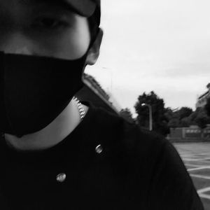 何昊资料,何昊最新歌曲,何昊MV视频,何昊音乐专辑,何昊好听的歌