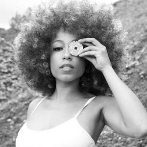 Myra Flynn资料,Myra Flynn最新歌曲,Myra FlynnMV视频,Myra Flynn音乐专辑,Myra Flynn好听的歌