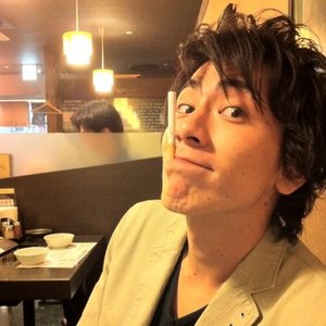 高橋良爾 (Ryoji Takahashi)资料,高橋良爾 (Ryoji Takahashi)最新歌曲,高橋良爾 (Ryoji Takahashi)MV视频,高橋良爾 (Ryoji Takahashi)音乐专辑,高橋良爾 (Ryoji Takahashi)好听的歌