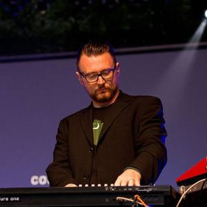 Rhys Fulber资料,Rhys Fulber最新歌曲,Rhys FulberMV视频,Rhys Fulber音乐专辑,Rhys Fulber好听的歌