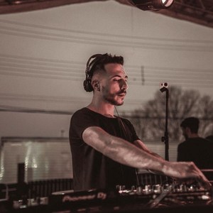 Sensitive (It)资料,Sensitive (It)最新歌曲,Sensitive (It)MV视频,Sensitive (It)音乐专辑,Sensitive (It)好听的歌