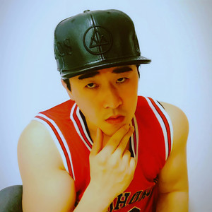 马希里资料,马希里最新歌曲,马希里MV视频,马希里音乐专辑,马希里好听的歌