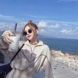 一口奶盖资料,一口奶盖最新歌曲,一口奶盖MV视频,一口奶盖音乐专辑,一口奶盖好听的歌