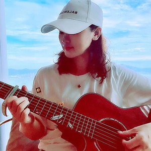 霞资料,霞最新歌曲,霞MV视频,霞音乐专辑,霞好听的歌