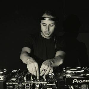 Anthony Harm资料,Anthony Harm最新歌曲,Anthony HarmMV视频,Anthony Harm音乐专辑,Anthony Harm好听的歌