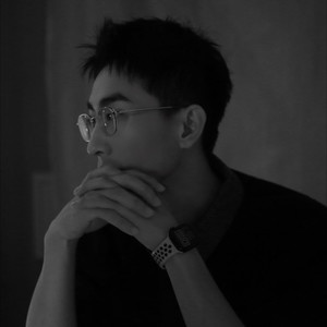 吴思非 - 我身边有这样一种人 伴奏