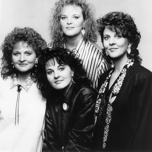 June资料,June最新歌曲,JuneMV视频,June音乐专辑,June好听的歌