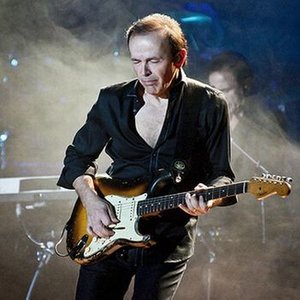 Dodi Battaglia资料,Dodi Battaglia最新歌曲,Dodi BattagliaMV视频,Dodi Battaglia音乐专辑,Dodi Battaglia好听的歌