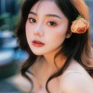 络秋资料,络秋最新歌曲,络秋MV视频,络秋音乐专辑,络秋好听的歌