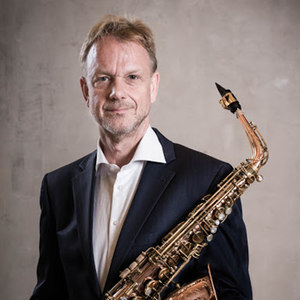 Arno Bornkamp资料,Arno Bornkamp最新歌曲,Arno BornkampMV视频,Arno Bornkamp音乐专辑,Arno Bornkamp好听的歌