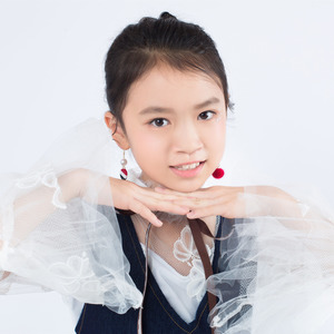 李倚汶资料,李倚汶最新歌曲,李倚汶MV视频,李倚汶音乐专辑,李倚汶好听的歌