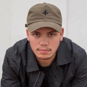Tom Francis