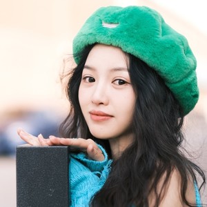 李文茹资料,李文茹最新歌曲,李文茹MV视频,李文茹音乐专辑,李文茹好听的歌