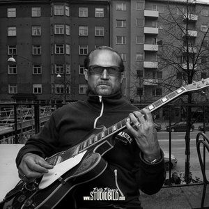 Max Schultz资料,Max Schultz最新歌曲,Max SchultzMV视频,Max Schultz音乐专辑,Max Schultz好听的歌