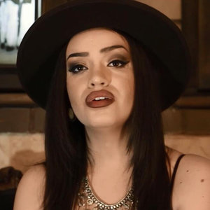 Qendresa Demaj资料,Qendresa Demaj最新歌曲,Qendresa DemajMV视频,Qendresa Demaj音乐专辑,Qendresa Demaj好听的歌