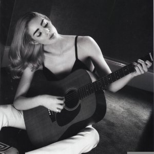 Lucy Mac资料,Lucy Mac最新歌曲,Lucy MacMV视频,Lucy Mac音乐专辑,Lucy Mac好听的歌